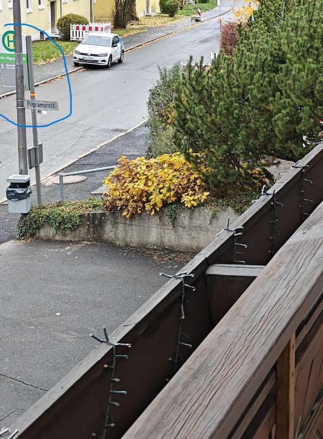 Ferienwohnung "Sorgenfrei" In Coburg ! - Im Eg Mit Privatparkplatz & Balkon Esterno foto