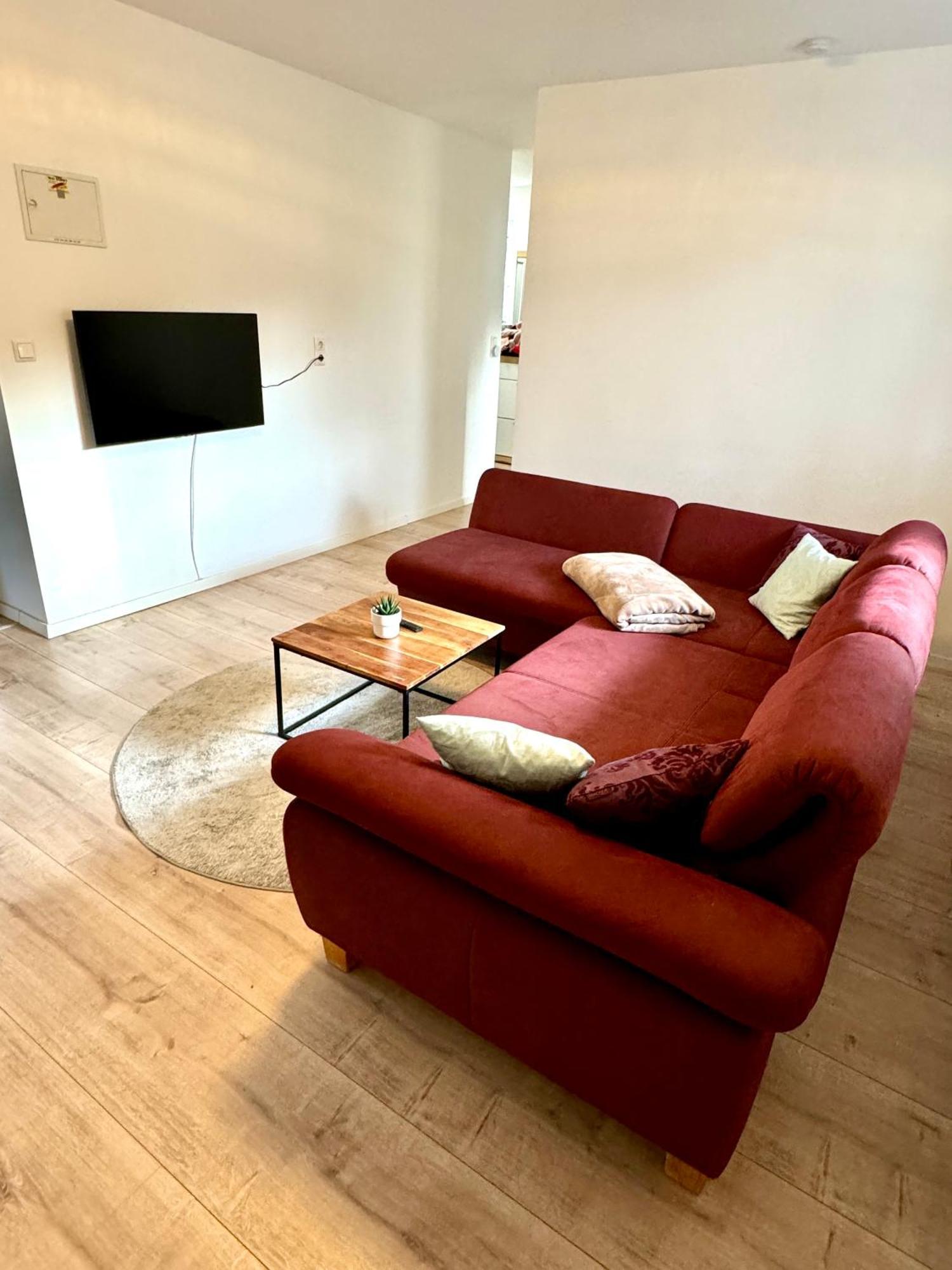 Ferienwohnung "Sorgenfrei" In Coburg ! - Im Eg Mit Privatparkplatz & Balkon Esterno foto